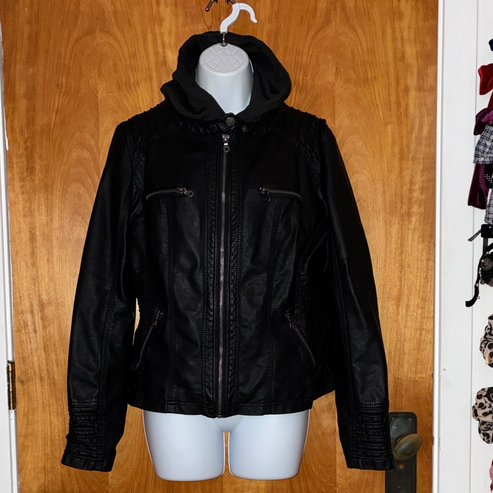 Lock & Love Black Vegen Leather Moto Jacket Detachable Hood - Size M